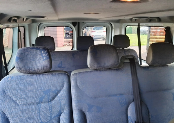 Renault Trafic cena 26900 przebieg: 261282, rok produkcji 2005 z Piła małe 277